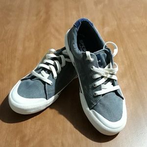 Sperry boys shoes